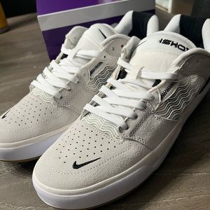 Nike SB Ishod in summit white with gum soles. Men’s size 10.